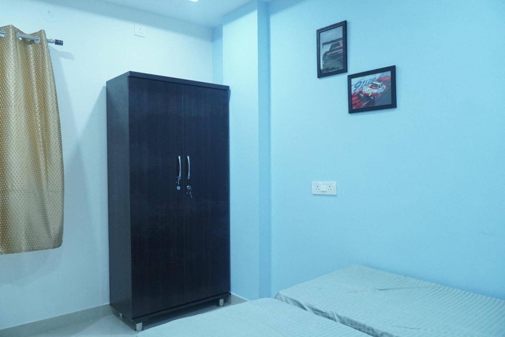 Cosmic Hotel & Guest House Gachibowli Raidurg Хидерабад Екстериор снимка
